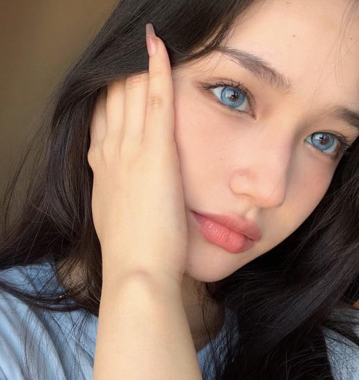 日抛 Bollycon 艾莎蓝 14.2 / 8.7 着色13.3 混血蓝 商品图9