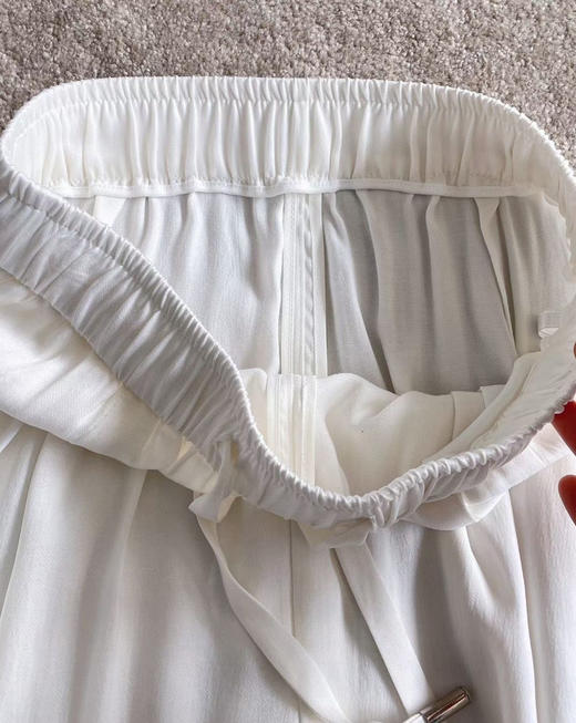 铜氨丝萝卜裤。 玫红  白色 黑色 自己备注号码颜色 商品图8