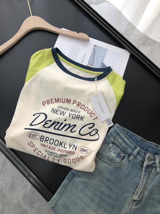 点此购买 女士春夏荧光绿插肩袖字母长袖T恤 83 255086 商品图14