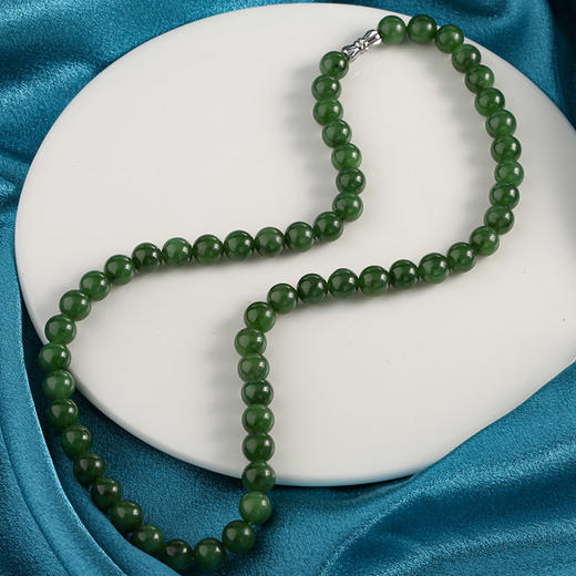 【宏艺珠宝】天然和田碧玉项链（自带天然铁元素黑点，介意勿拍）﹝主体为晶石类、有机宝石类、天然玉石类产品不支持以旧换新﹞ 商品图3