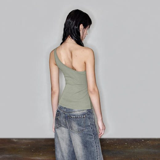 NUTH“back up”｜视觉错位挂脖吊带背心修身短款无袖上衣 商品图3