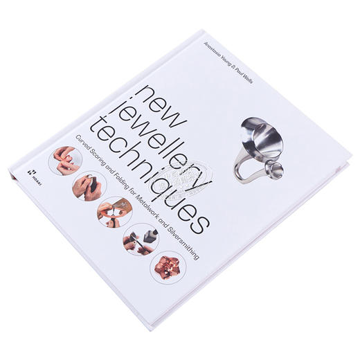 【中商原版】New Jewellery Techniques 进口艺术 新珠宝技术：金属制品和银器的弯曲刻痕和折叠 商品图2