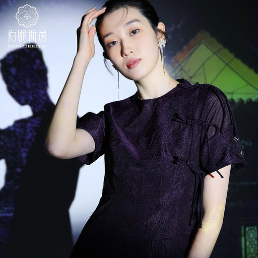 【伯妮斯茵】优雅中长款连衣裙 2S500016 商品图2