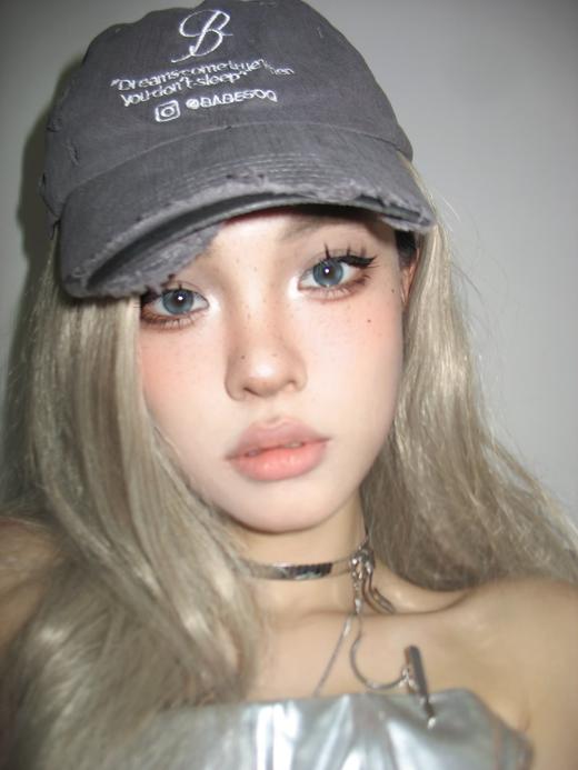 【日抛】小海星 Bollycon  中直径14.2 着色直径13.2  (同品牌多盒更划算，选款色板在详情页内）基弧8.7 蓝色金粉美瞳 商品图5