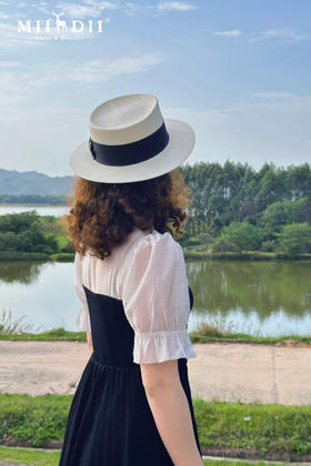 与山对望 与海相伴