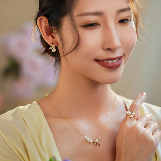 Manreya玛芮雅余生有你新版珍珠三件套耳钉项链戒指组合新款小众礼物情人节礼物 商品图4