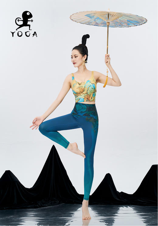 壁虎瑜伽鳗光锦面料【万水千山】超高弹限量款印花瑜伽九分云感裤 【可定制】（标准码） 商品图5