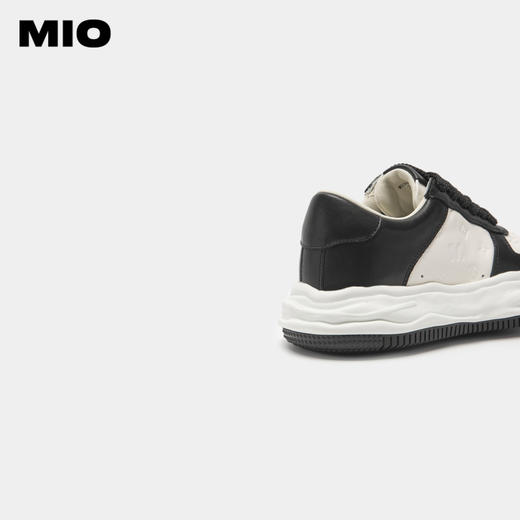 MIO米奥秋季字母小白鞋女面包鞋休闲板鞋潮流黑白熊猫鞋 M234582927 商品图4