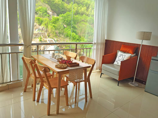 湖景房 三室一厅房型 商品图0