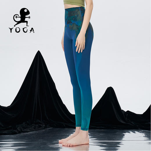 壁虎瑜伽鳗光锦面料【万水千山】超高弹限量款印花瑜伽九分云感裤 【可定制】（标准码） 商品图3