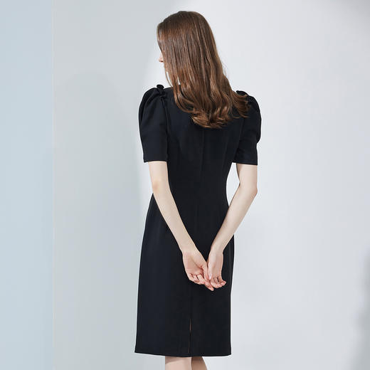 NF8G9斯尔丽瑟俪2023夏季新款立体腰部收褶修身显瘦连衣裙 商品图1