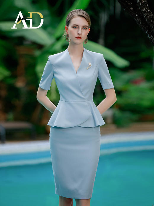 AD高端酒店前台接待工作服女夏季浅色职业装套裙V领西服两件套装 商品图0