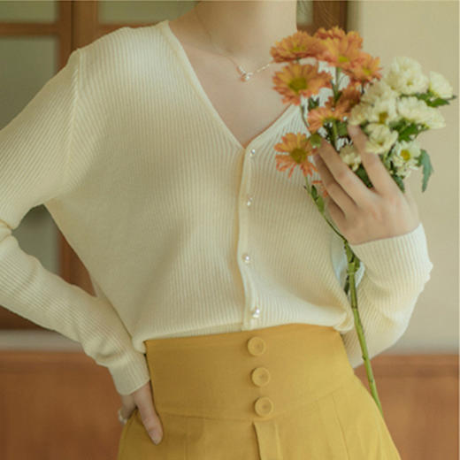 【温柔天花板，显瘦雅致】法式复古v领温柔优雅针织开衫上衣女 2023春夏薄款显瘦防晒空调衫 商品图3
