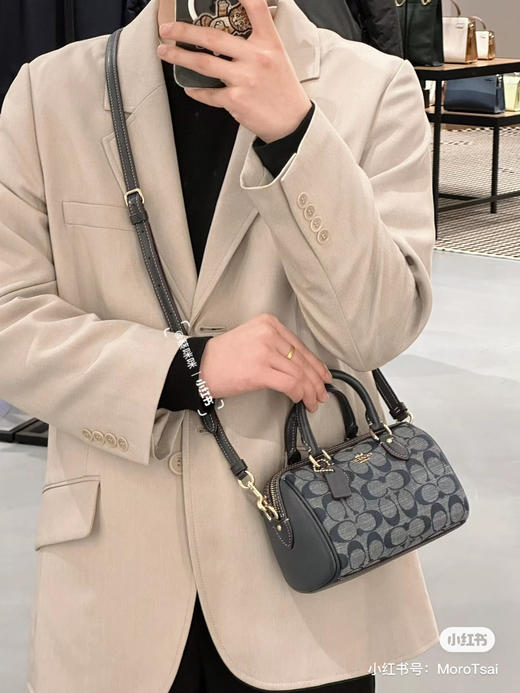 蔻驰mini波士顿枕头包3色，特价🉐️ 商品图1