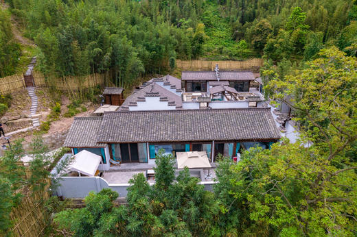 【超值特惠-峨眉山250号】单房预定，699元起住温泉私汤房，峨眉竹林里的避世民宿，报国寺，地暖，hlct 商品图3