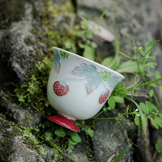 岚工坊定制款 树莓派 清如茶杯 主人杯手绘草莓高足品茗杯软萌治愈系个人专用喝茶杯 商品图3