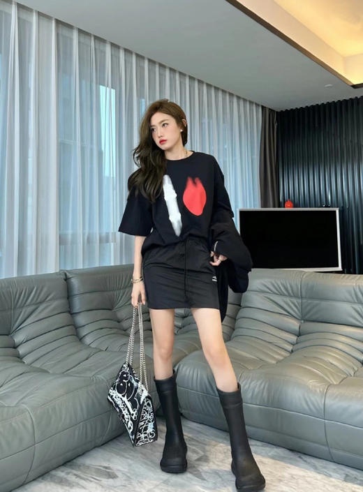 BL世家 520情侣款 领后刺绣字母 圆领短袖T恤 Z-10722 商品图3