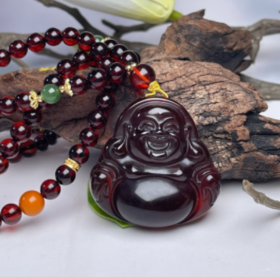 血珀吊坠-金碧辉煌佛公