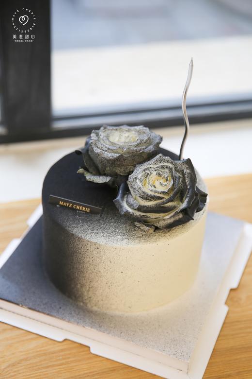 黑骑士玫瑰蛋糕 商品图0