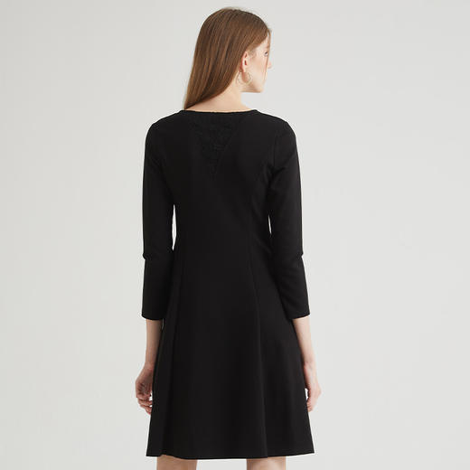 VIVIAN LIU R2317403春新款女装弹力圆领修身优雅长袖连衣裙 商品图1