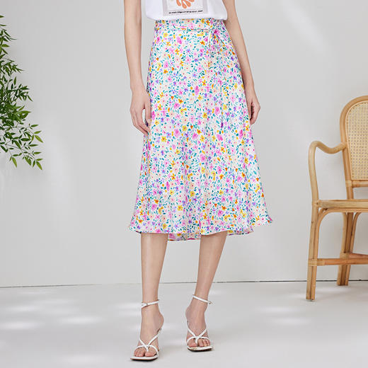 EITIE爱特爱夏季新款优雅温柔高腰显瘦印花中长款半身裙7006713 商品图1