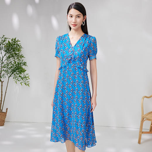 EITIE爱特爱夏季新款印花V领时尚优雅连衣裙6607345 商品图2