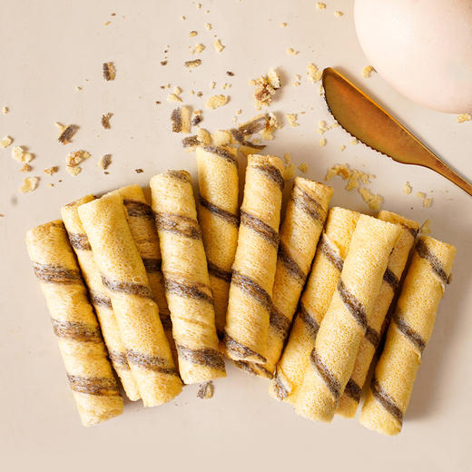 【咔嚓咔嚓！巧克力蛋卷】奶香浓郁，每一根都是巧克力的味道，唇齿留香，微甜不腻，一口酥脆，小杨哥同款学生小零食脆卷饼干夹心脆健康 商品图0