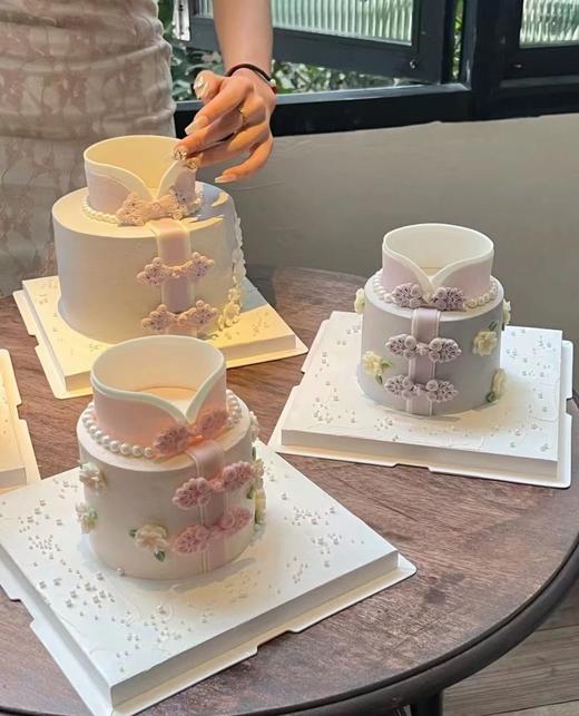 国风旗袍蛋糕 商品图0