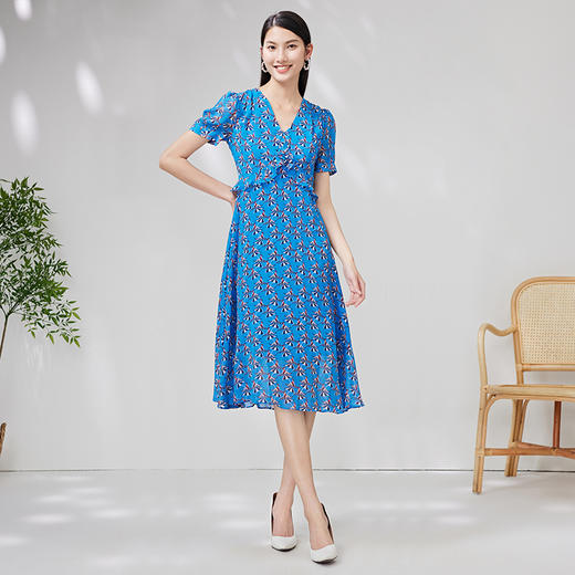 EITIE爱特爱夏季新款印花V领时尚优雅连衣裙6607345 商品图3