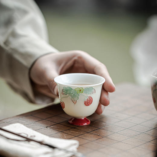 岚工坊定制款 树莓派 清如茶杯 主人杯手绘草莓高足品茗杯软萌治愈系个人专用喝茶杯 商品图5