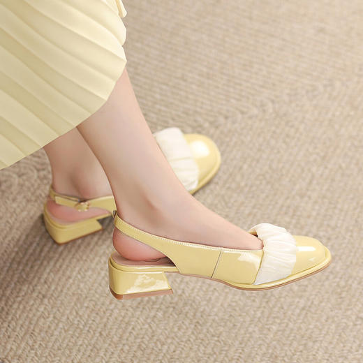 品质好货 | Safiya/索菲娅2023新款夏季女鞋羊剖层革一字扣凉鞋女鞋 商品图5