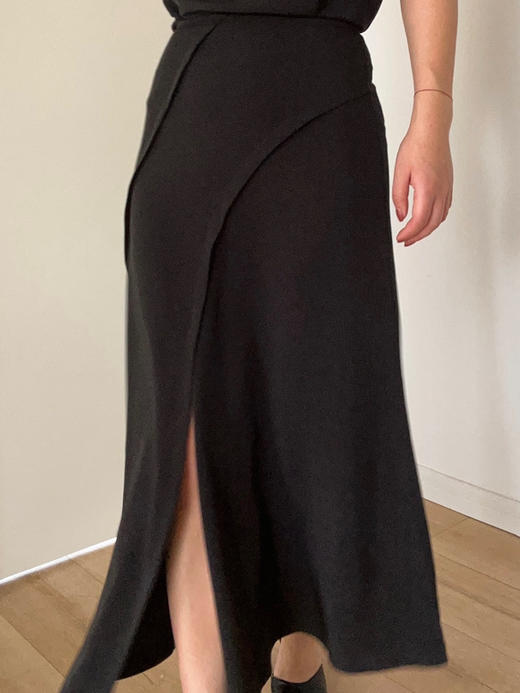 Semplicita | F21 斜切面半裙 [ 黑  ] 商品图0