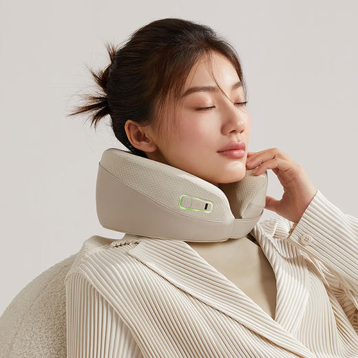 【小程序】小熊按摩仪(按摩枕) AMQ-F03C5 米黄色 热敷按摩 揉捏按摩 商品图1