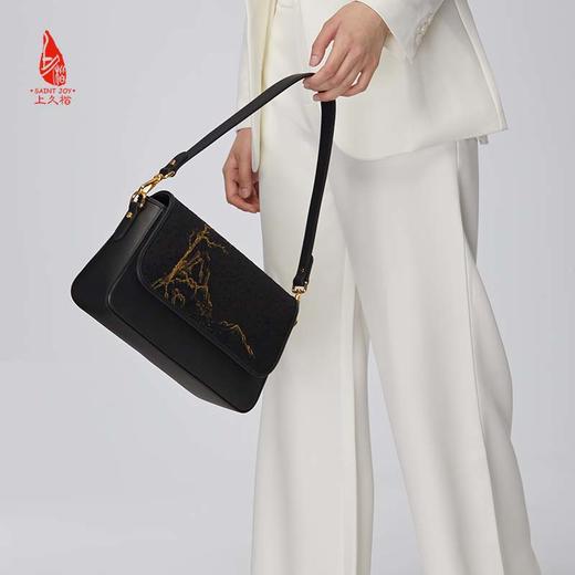 SAINTJOY/上久楷 宋锦斜背包 松雁金山来  BWW22A1402 商品图3