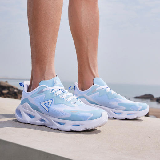 匹克风洞2.0跑步鞋男23夏季新款透气运动鞋男缓震跑鞋休闲慢跑鞋DH320091 商品图3