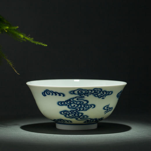 青花暗刻龙纹对碗 商品图3