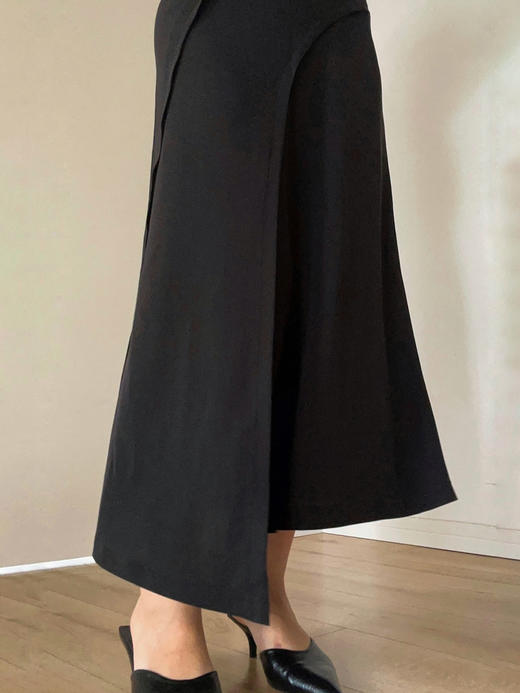 Semplicita | F21 斜切面半裙 [ 黑  ] 商品图2