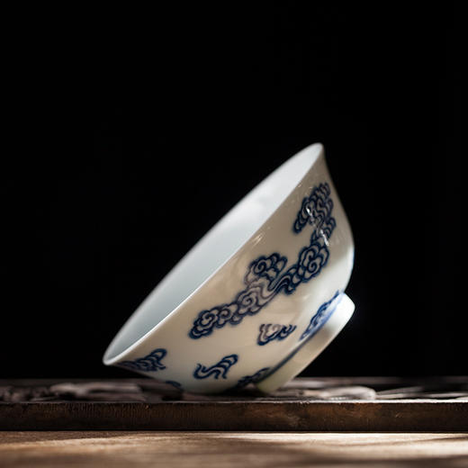 青花暗刻龙纹对碗 商品图2