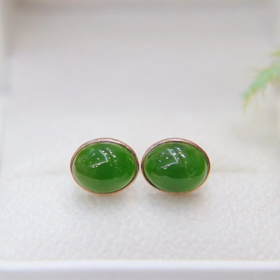 和田玉—碧玉耳钉