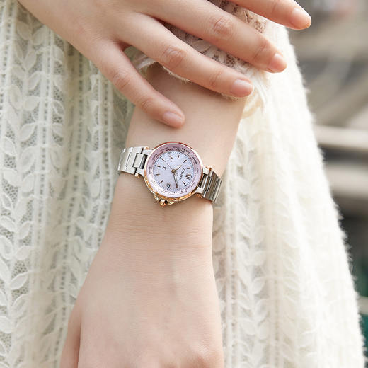 西铁城/CITIZEN多局电波时尚贝母钢带女士手表EC1011-62W 商品图6