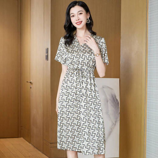 ASE-9569   V字领气质优雅时尚知性真丝短袖连衣裙 商品图4