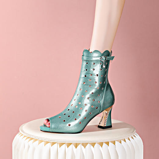 个性百搭，洞洞露趾短筒高跟凉靴YSML-A101-250 商品图0