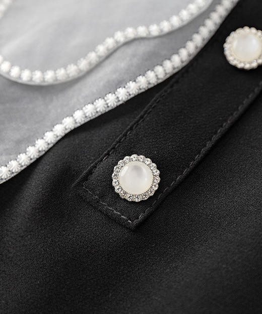 小众气质，法式娃娃领温柔风设计感刺绣纽扣显瘦A字连衣裙WLZD-2309712 商品图2