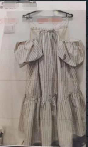 【门店同款】2023年夏季条纹两穿露肩连衣裙 150751352 商品图0