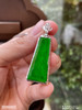 3090405，高冰帝王绿无事牌吊坠。具体价格微信咨询 商品缩略图3