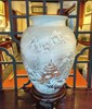 粉彩琼楼瑞雪赏瓶 商品缩略图0