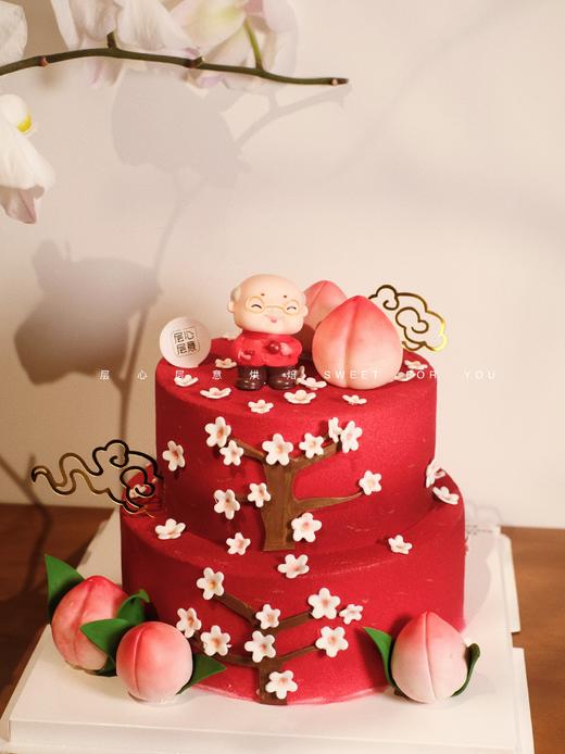 红色寿桃祝寿蛋糕（巧克力喷霜奶油蛋糕，常温后会有裂纹）） 商品图1
