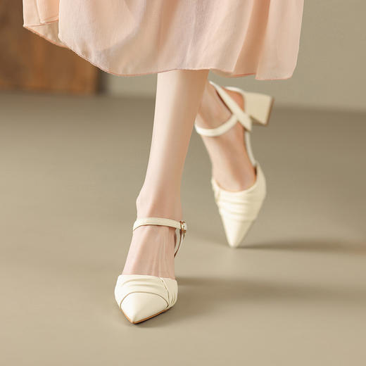 ZHR尖头单凉鞋女2023新款夏季韩版百搭包头时装一字扣带凉鞋气质 商品图0