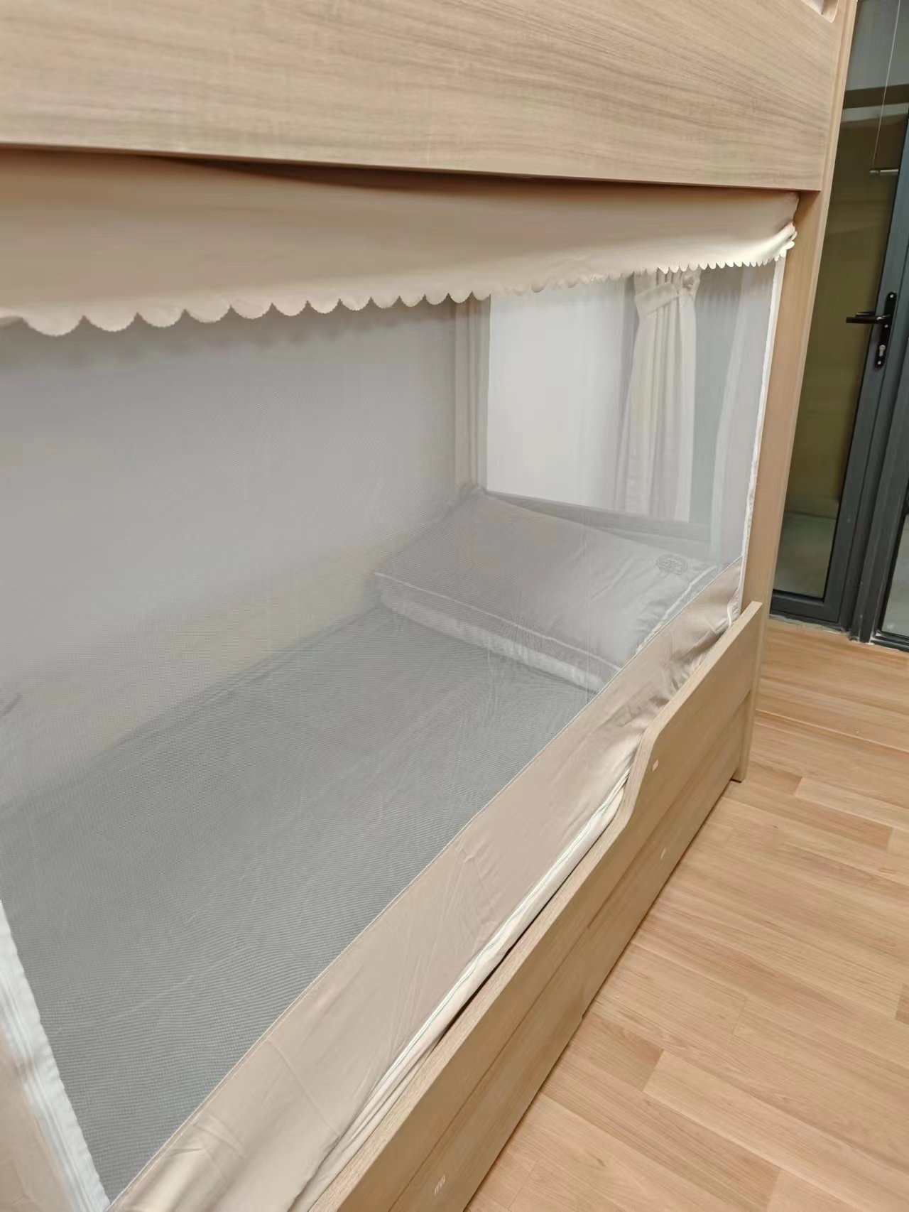 温州市白鹿外国语学校蚊帐（初中部）