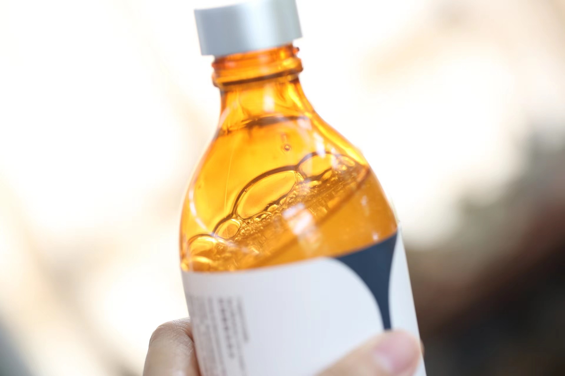 猫太推荐—AyuSkAma 温和植物配方 清洁呵护头皮 丰盈蓬松秀发 玫瑰檀香洗发水 358ml